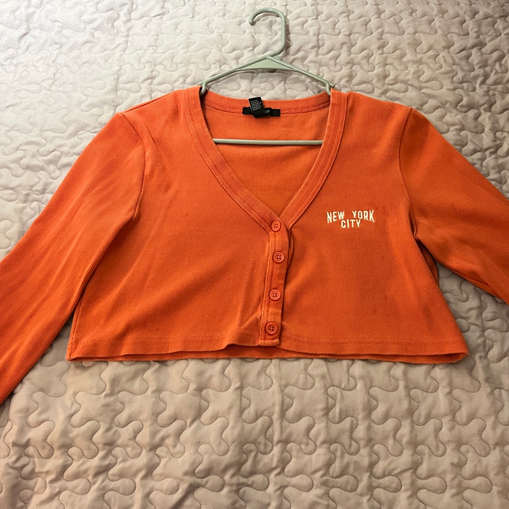 Forever 21 New York City Long Sleeve Crop Top